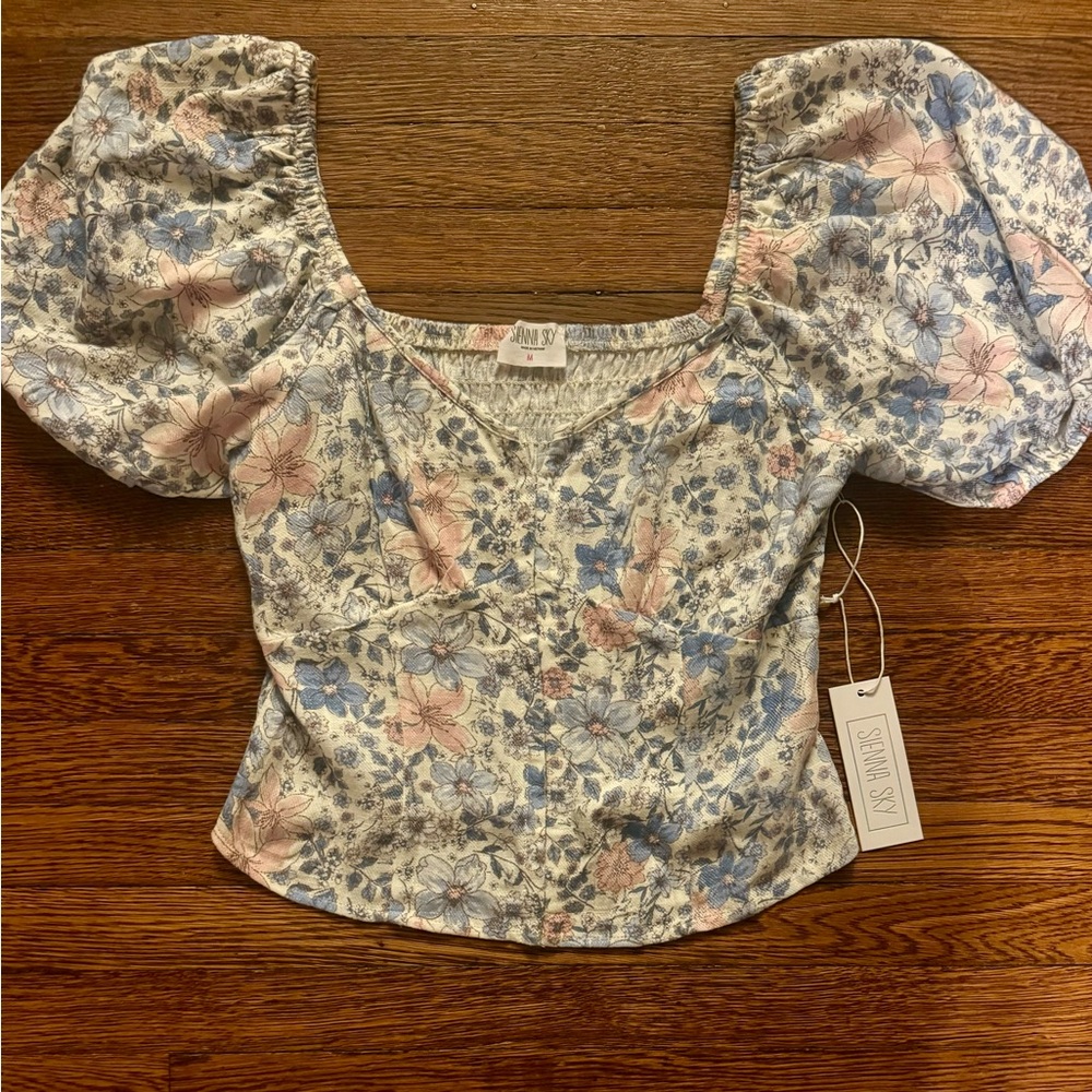 Sienna Sky Cream Floral Top, NWT, Size M